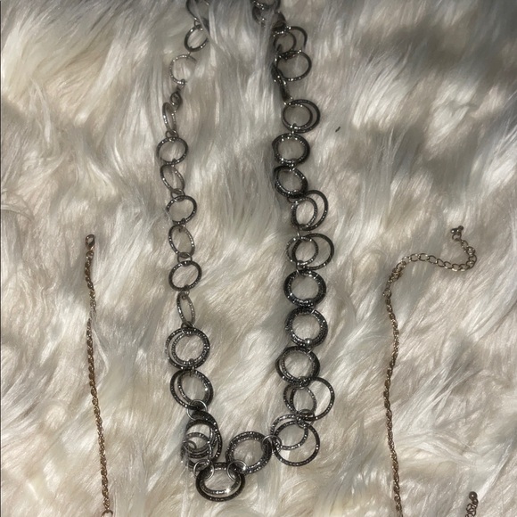 Bundle of Women's Necklace - Picture 12 of 17